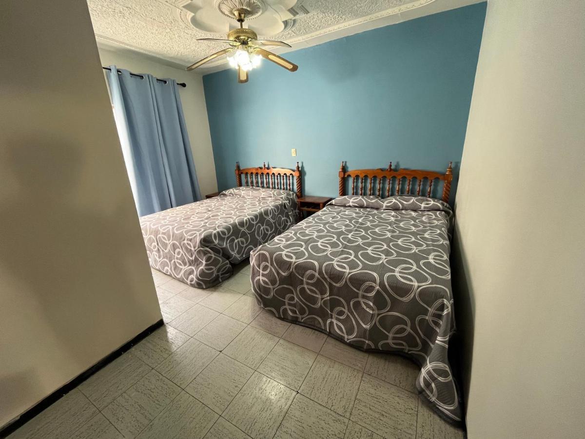 Hotel Paris San Juan de los Lagos Esterno foto